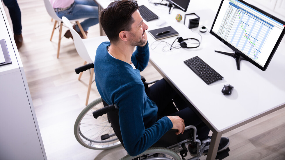 Работодателите могат да кандидатстват за финансиране на проекти за осигуряване на достъпна среда на хора с увреждания